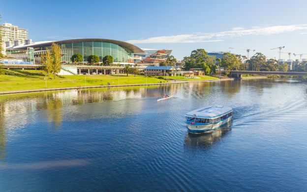 Jumping Crocodiles River Cruise + Window on the Wetlands & Fogg Dam Conservation Reserve Tour